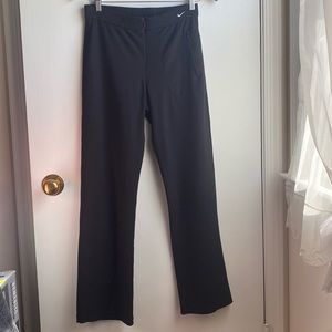 Nike Athletic Pants High Waist Zip Front Straight Leg Workout pants Zip pocket M